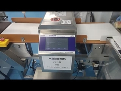 Volledige structuur neemt van roestvrij 304 voedsel metaaldetector met push rod en flap drop afwijzing